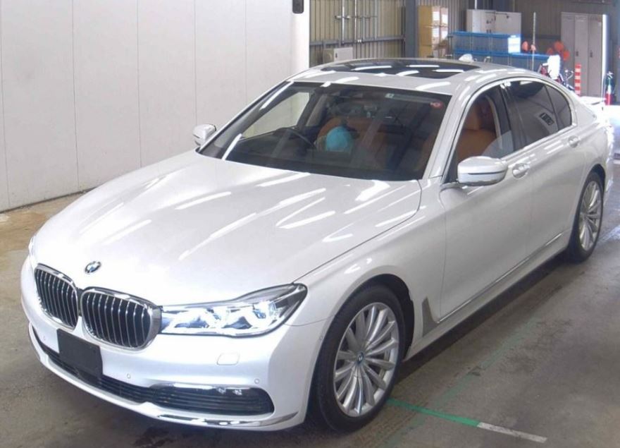 BMW 7 SERIES